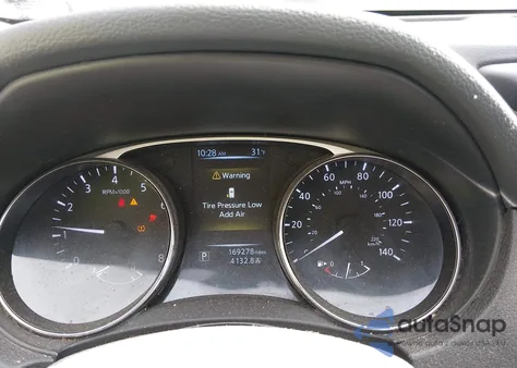 2016 Nissan Rogue S z USA, uszkodzony, nr VIN 5N1AT2MV6GC738838